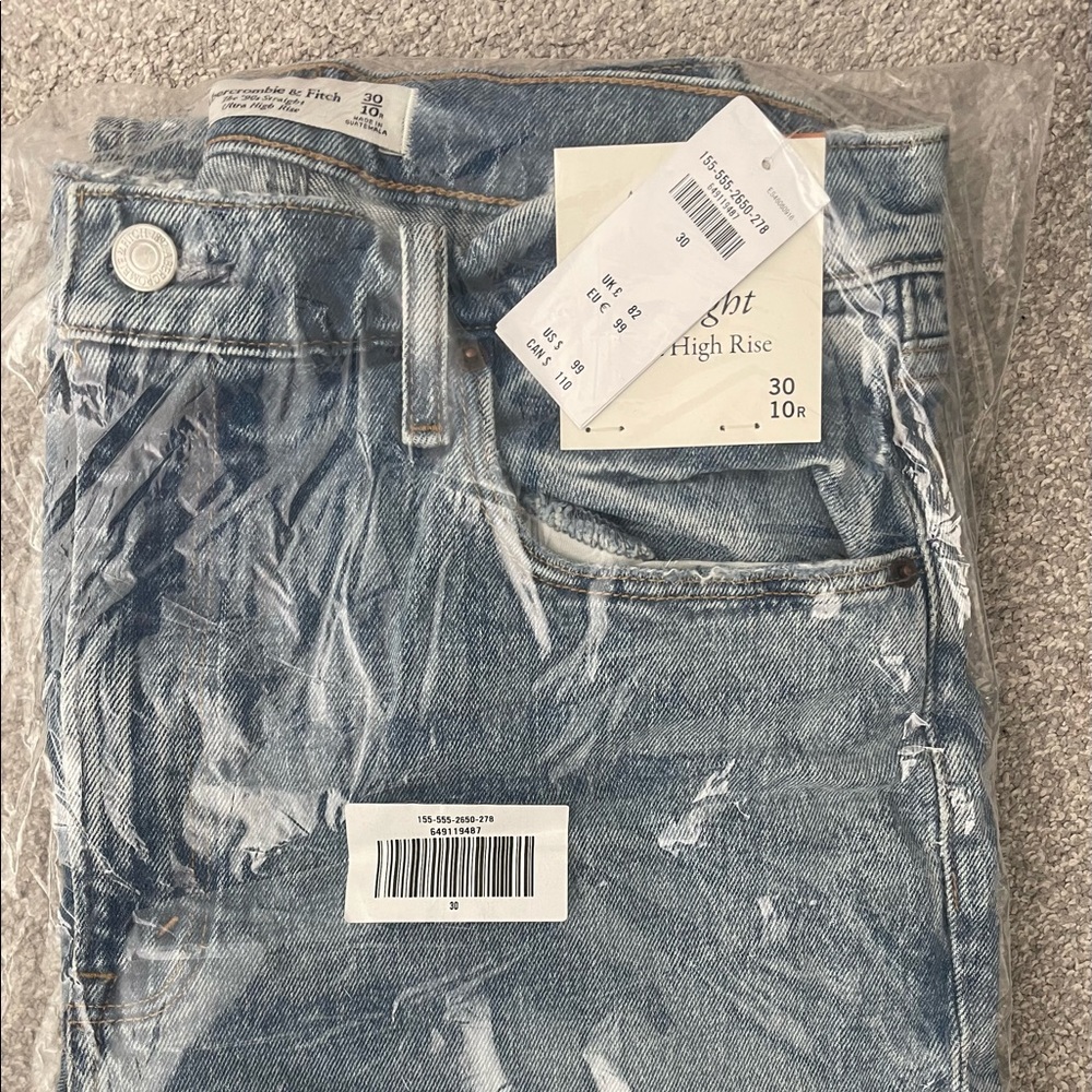 Abercrombie 90s straight leg high rise